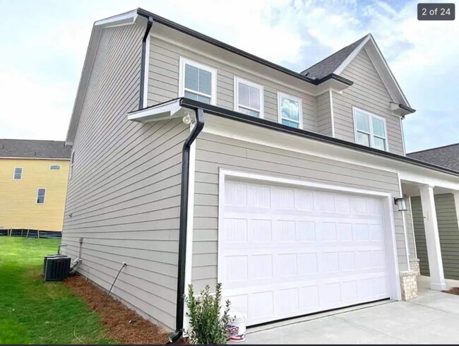 Building Photo - 166 Fieldbrook Xing