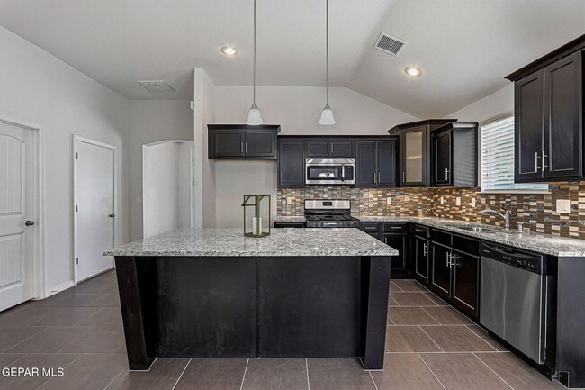 Building Photo - 11381 Bullseye St