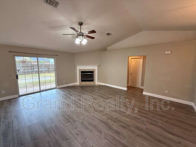 Building Photo - 4754 Winterdale Dr