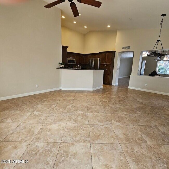 Building Photo - 10061 E Evans Dr