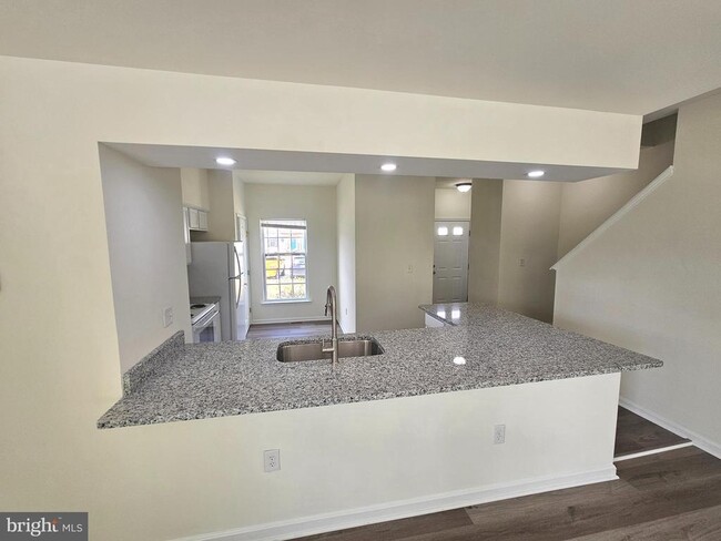 Building Photo - 124 Bay Hill Ln