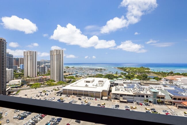 Building Photo - 1555 Kapiolani Blvd
