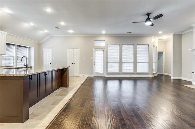 Building Photo - 6415 Day Spring Dr