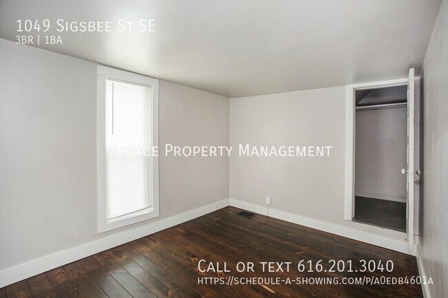 Building Photo - 1049 Sigsbee SE - Gorgeous 3 bedroom house!