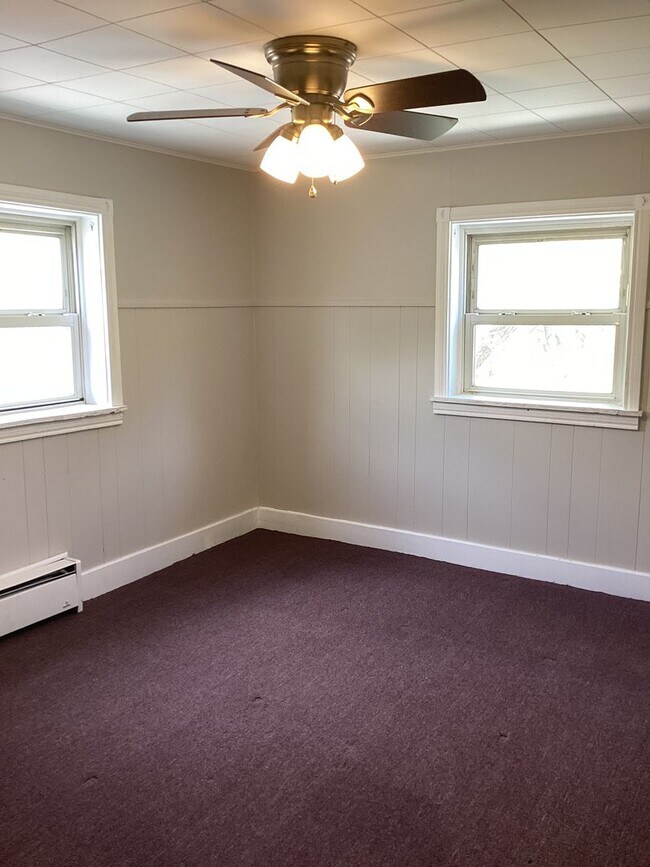 Building Photo - 15371 Church St