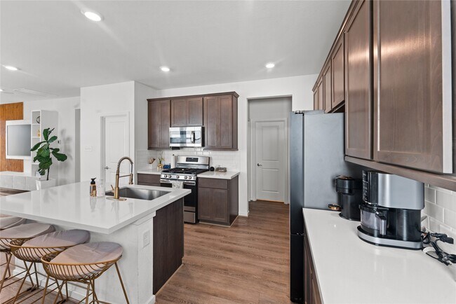 Building Photo - 21730 Heather Elm Dr