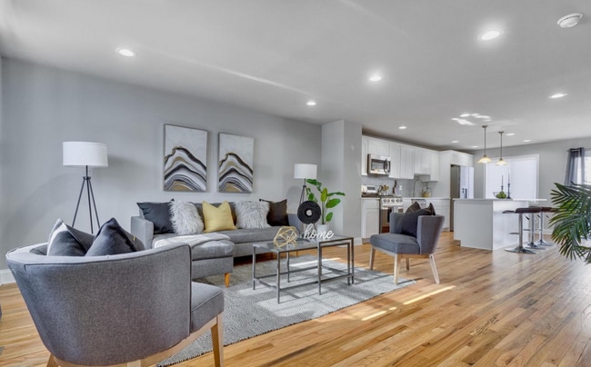 Building Photo - 2 Bedroom House Available With 2 car parking Northern Liberties