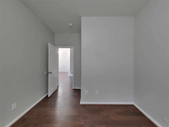 Building Photo - 1735 Wilderness Park Ct