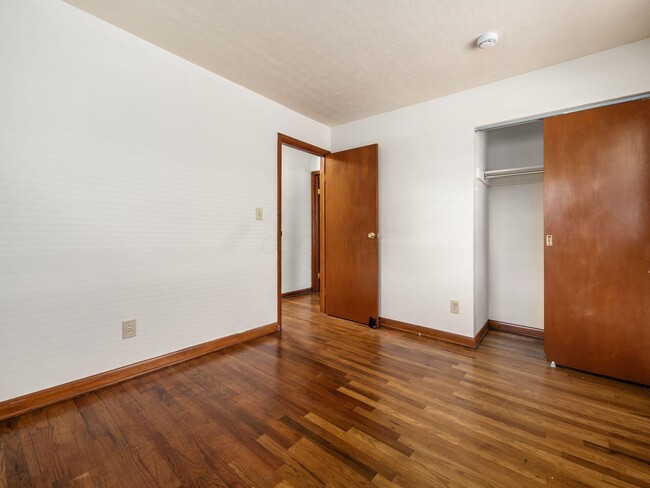 Building Photo - 1140 Eastfield Rd