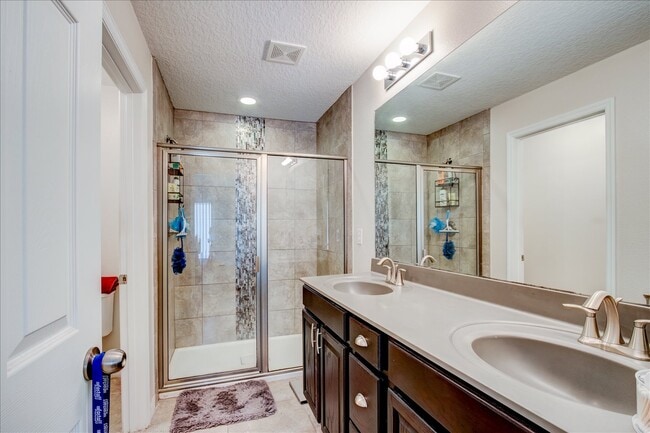 Building Photo - 1307 Mill Pond Ln