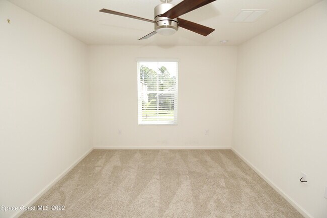 Building Photo - 884 Musgrass Cir