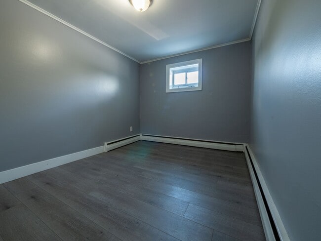 Building Photo - Charming 3-Bedroom Apartment in Midtown Ki...