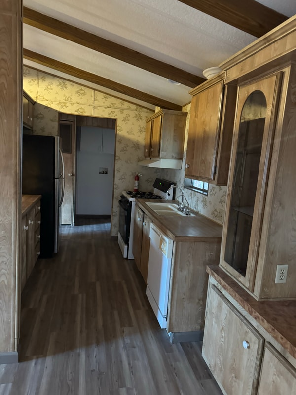 Building Photo - 3060 E Ames Ave