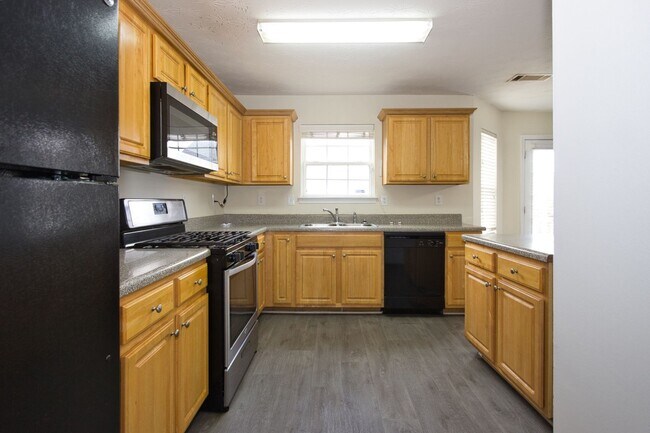 Building Photo - Available Now! – Beautiful 4-Bedroom Home in Loganville, GA!