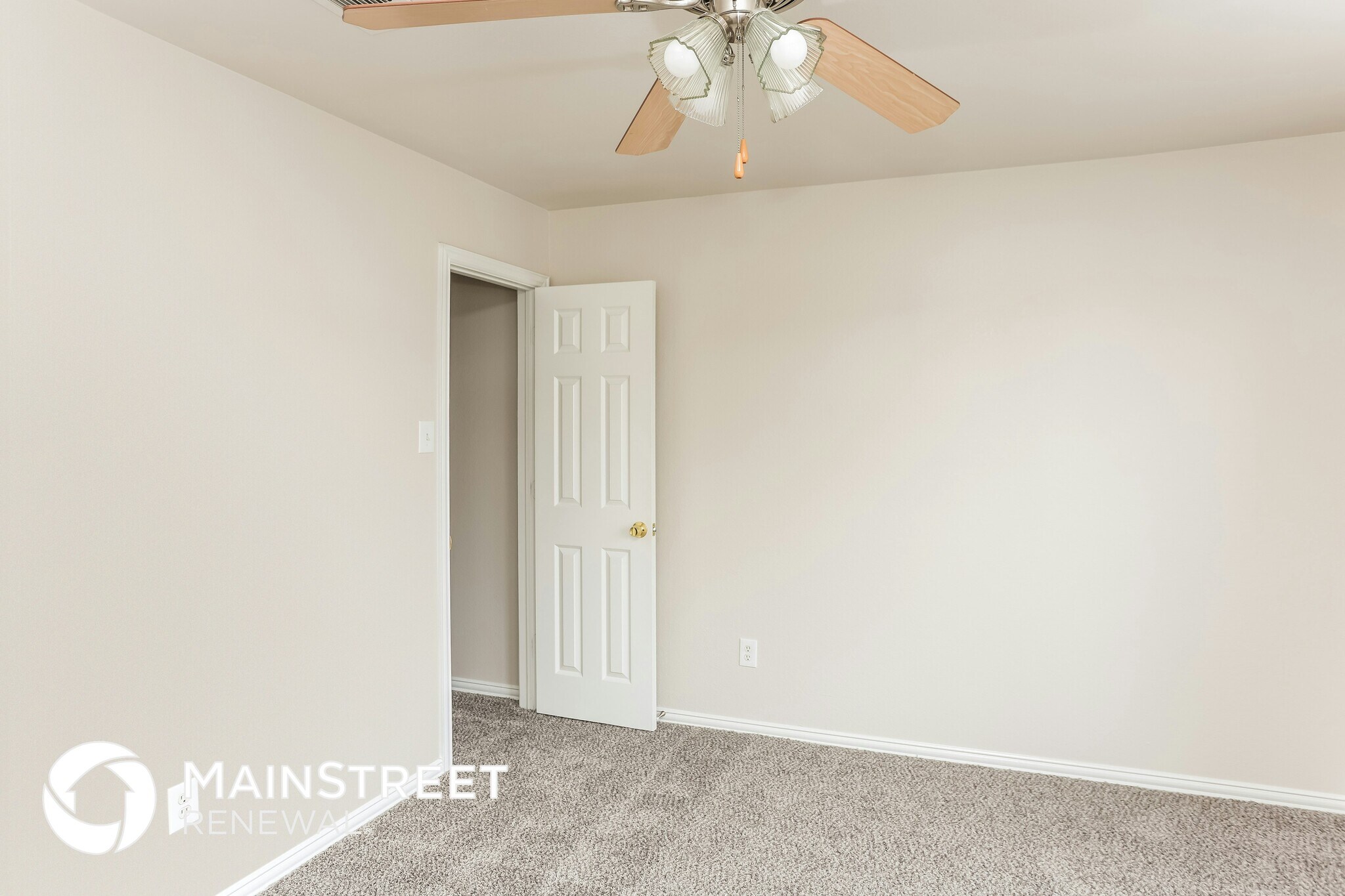 Building Photo - 532 Pinnacle Dr