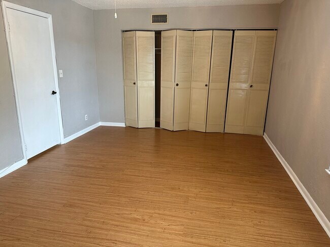 2nd Bedroom - 3916 SW 67th Way