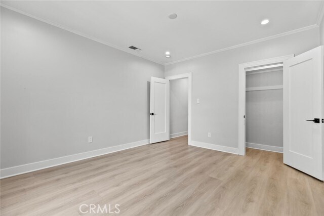 Building Photo - 408 W Dryden St