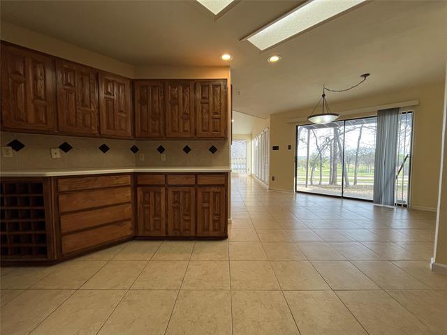 Building Photo - 117 Summit Cove