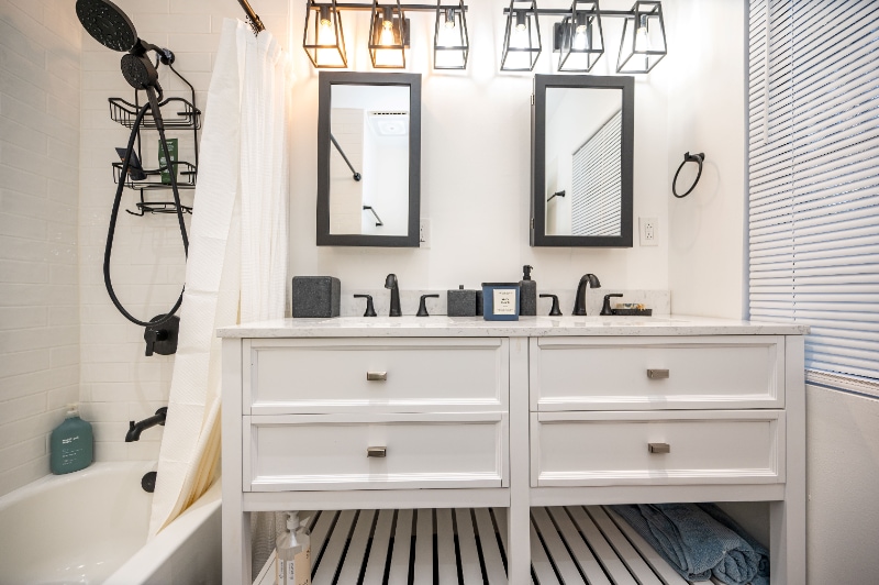 Building Photo - 2339 Broward Rd