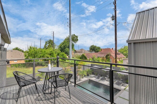 Building Photo - 2683 Blodgett St