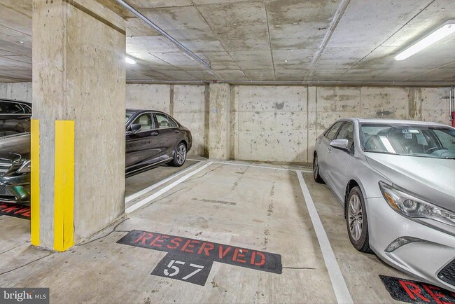 Building Photo - 1150 K St NW