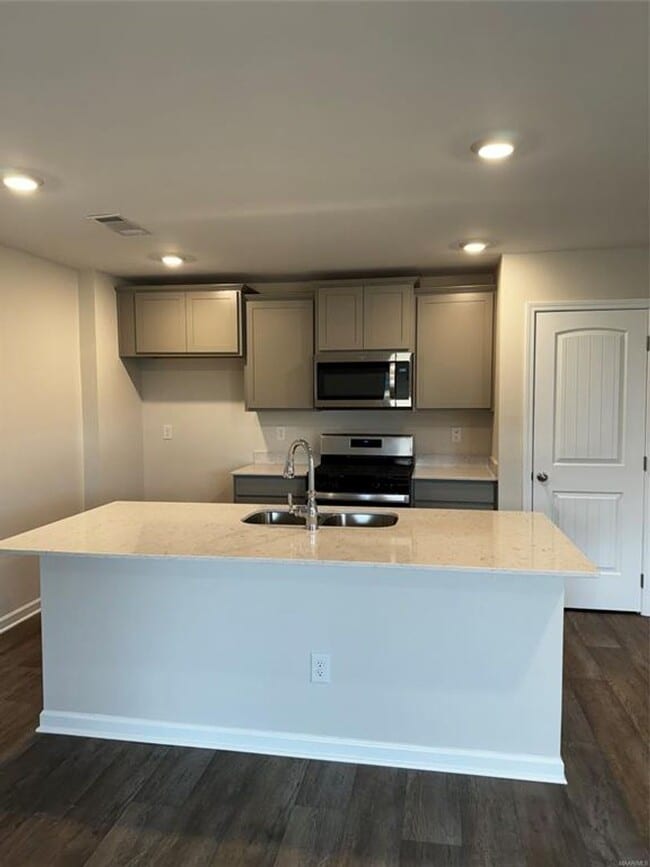 Building Photo - 7708 Shaddix St