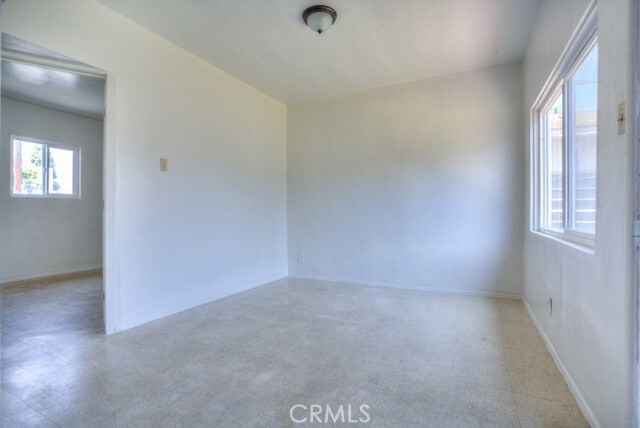 Building Photo - 1003 Simmons Ave