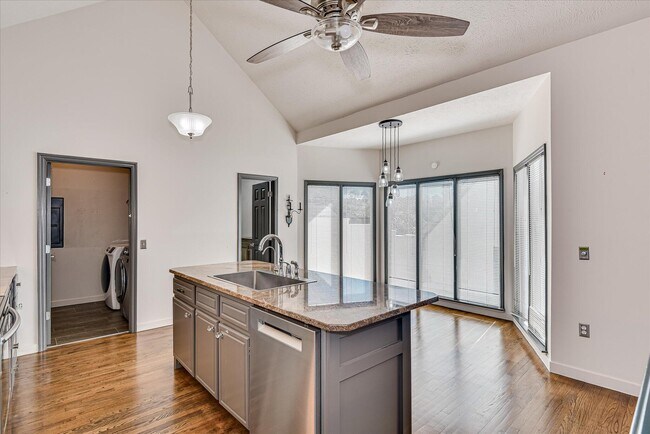 Building Photo - 133 Sweet Gum Ln