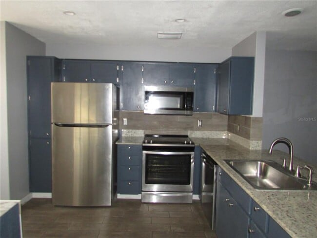 Building Photo - 12715 Raeburn Way