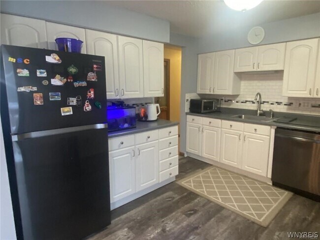 Building Photo - 36 Altair Dr