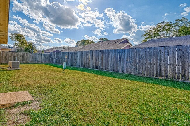 Building Photo - 1414 Elkwood Dr