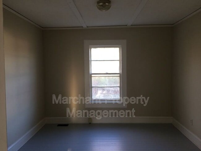 Building Photo - 1 Traction St