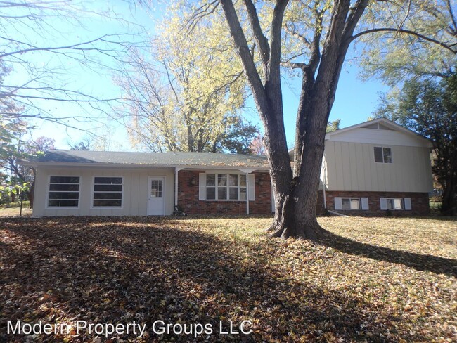 Primary Photo - 4 br, 3.5 bath House - 3306 Martha Dr