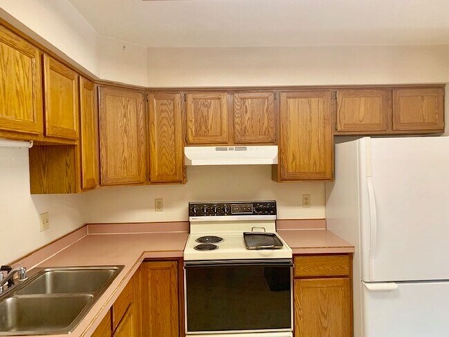 Building Photo - 1025 49th Ave Ct