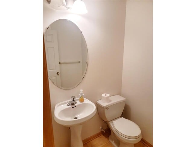 Building Photo - 3049 Chamberlain St