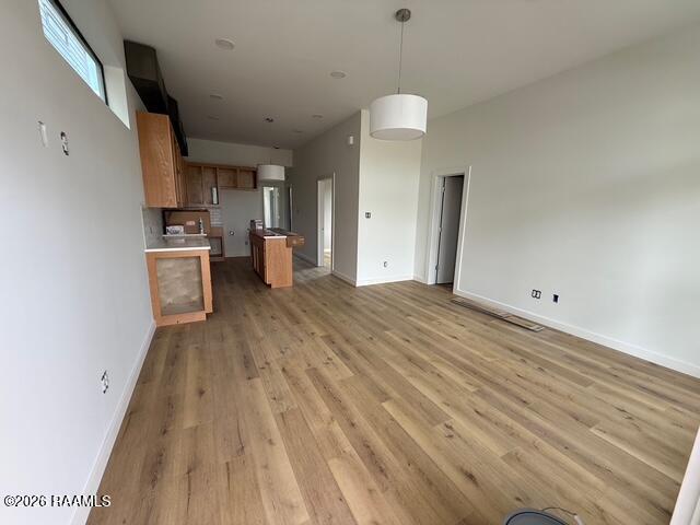 Building Photo - 1120 S Washington St