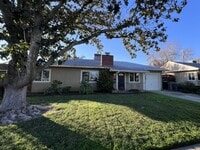 Building Photo - 206 Anderson Ave