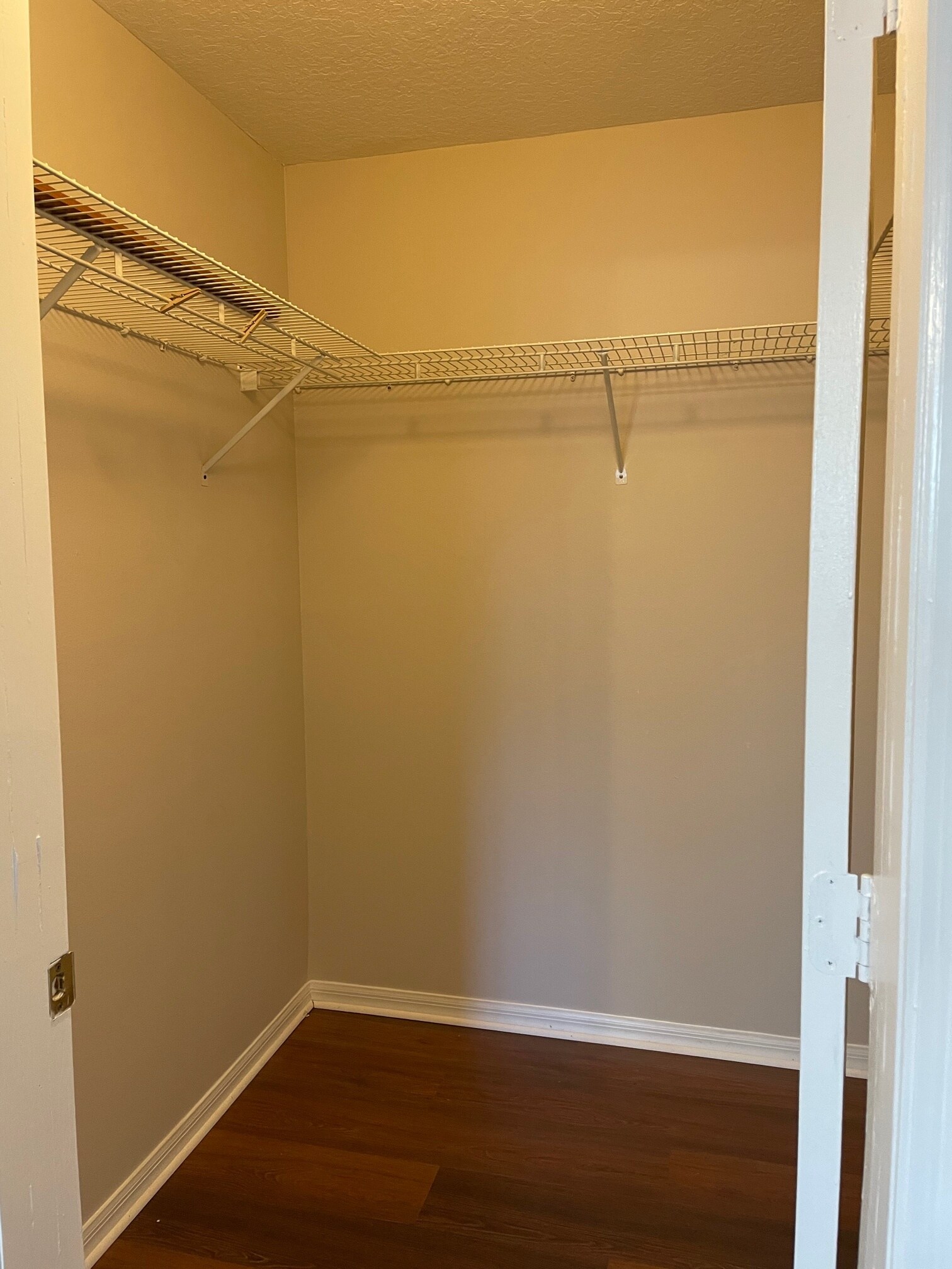 Building Photo - 3124 W Powhatan Ave