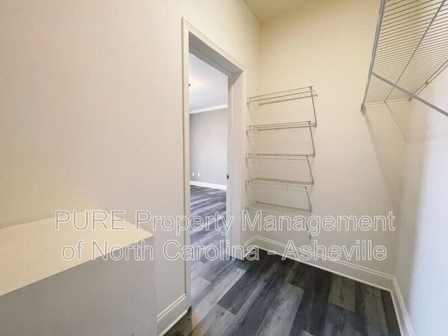 Building Photo - 36 Delaware Ave