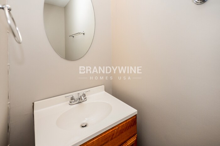 Building Photo - 3807 Rosebud Park Dr