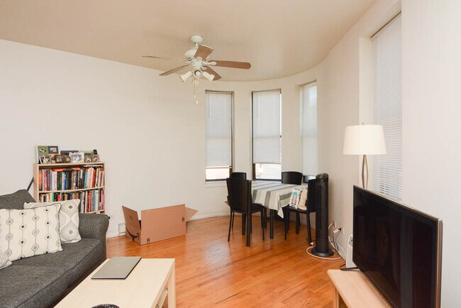 Building Photo - 3941 N Monticello Ave