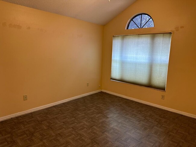 Building Photo - 9869 Aloma Bend Ln
