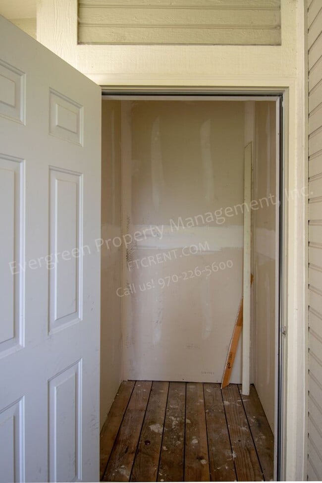 Building Photo - 1225 W Prospect Rd