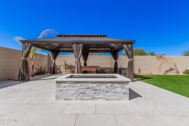 Building Photo - 5654 N 88th Ln