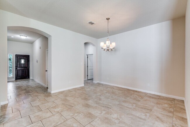 Building Photo - Nice 3-Bedroom 2-Bathroom Home in Highland...