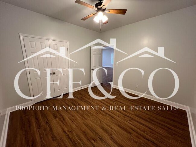 Building Photo - Spacious 3 Bed / 2 Bath Home – District 7, Spartanburg