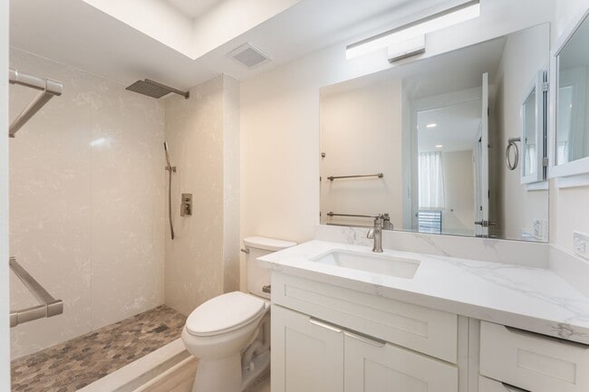 Building Photo - Newly Renovated. Ocean & Marina Views. Assigned Parking.