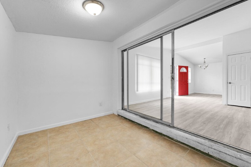 Building Photo - 9155 Sibbald Rd