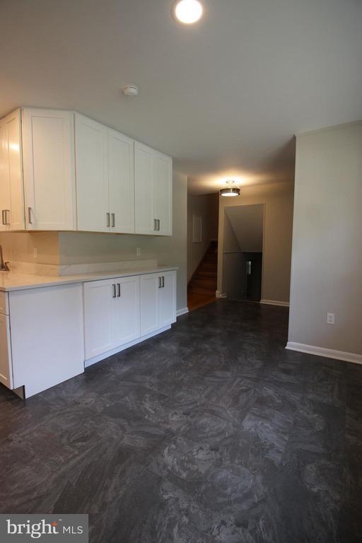 Building Photo - 6211 Duntley Ct