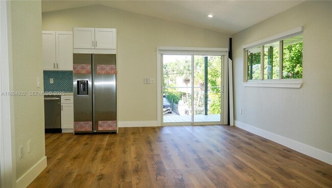 Building Photo - 45 Gumbo Limbo Ave